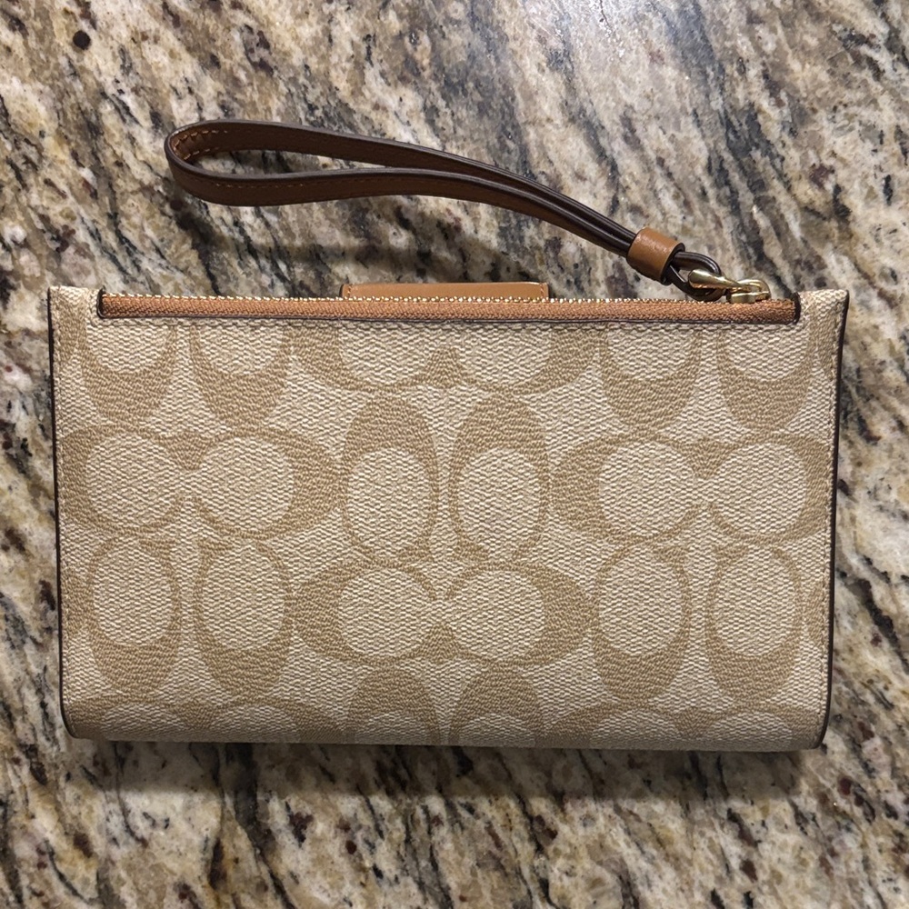 Coach Signature Tech/Phone Wallet - Picture 3 of 5